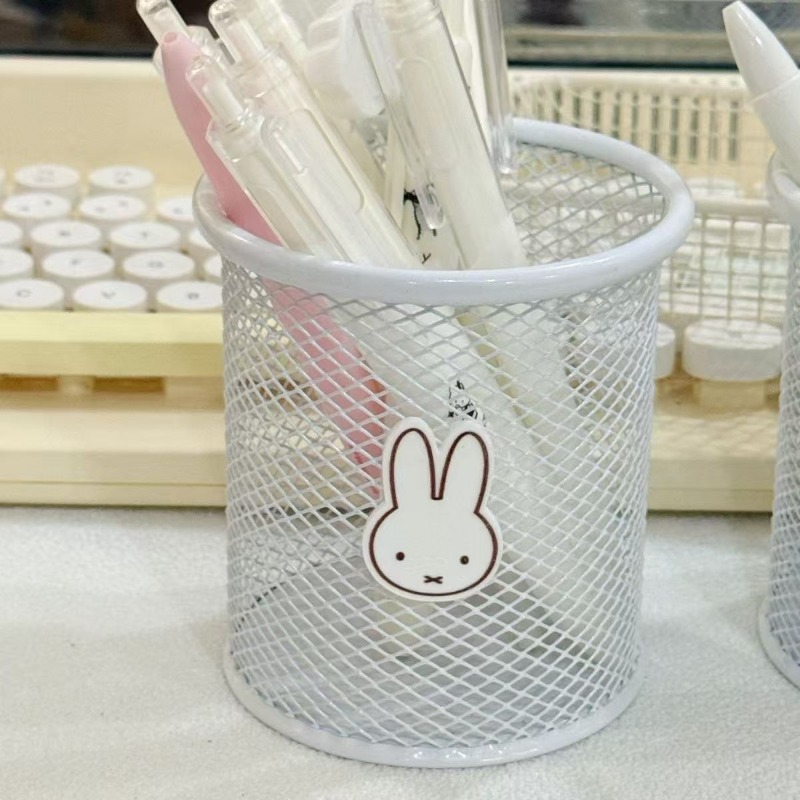 علبة تخزين مكتبية جديدة بتصميم - مراجعة Desk Setup Kawaii وسعره